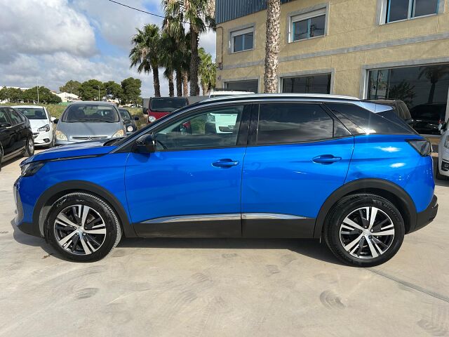 PEUGEOT 3008 ALLURE 1.2. E-THP AUTO SPANISH LHD IN SPAIN ONLY 30000 MILES 2021